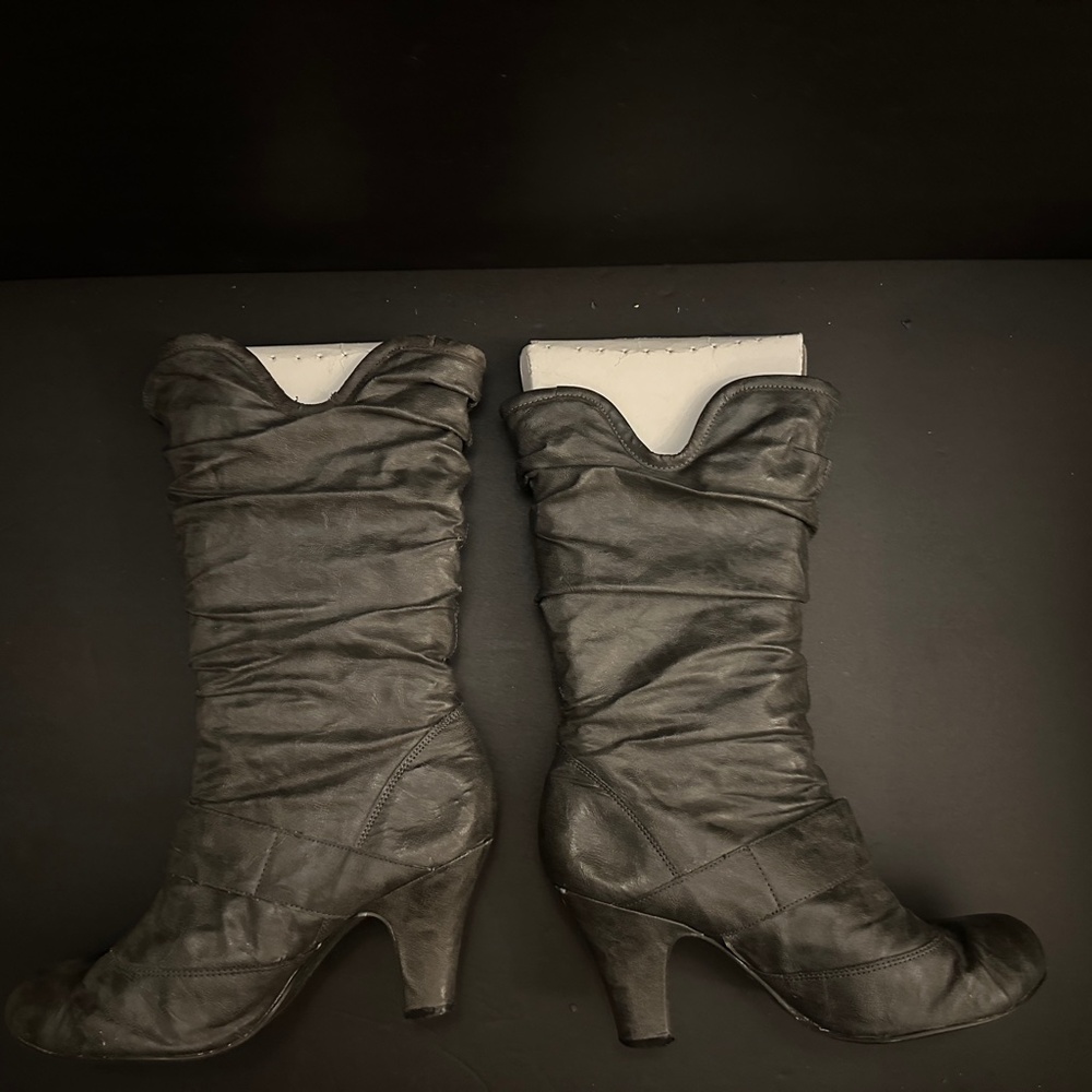 Madden Girl Heeled Gray Scrunch Boots - Picture 8 of 11